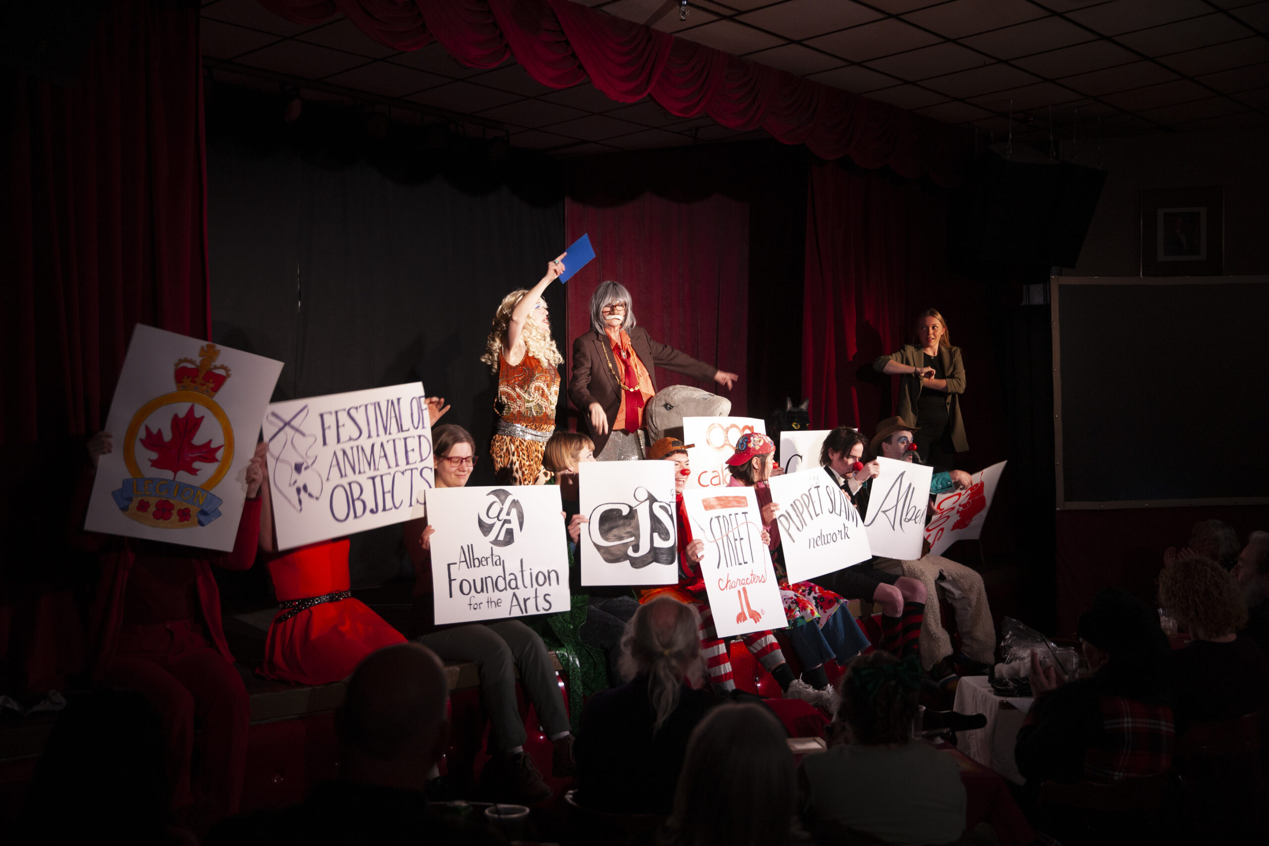 Dolly Wiggler Sponsor signs